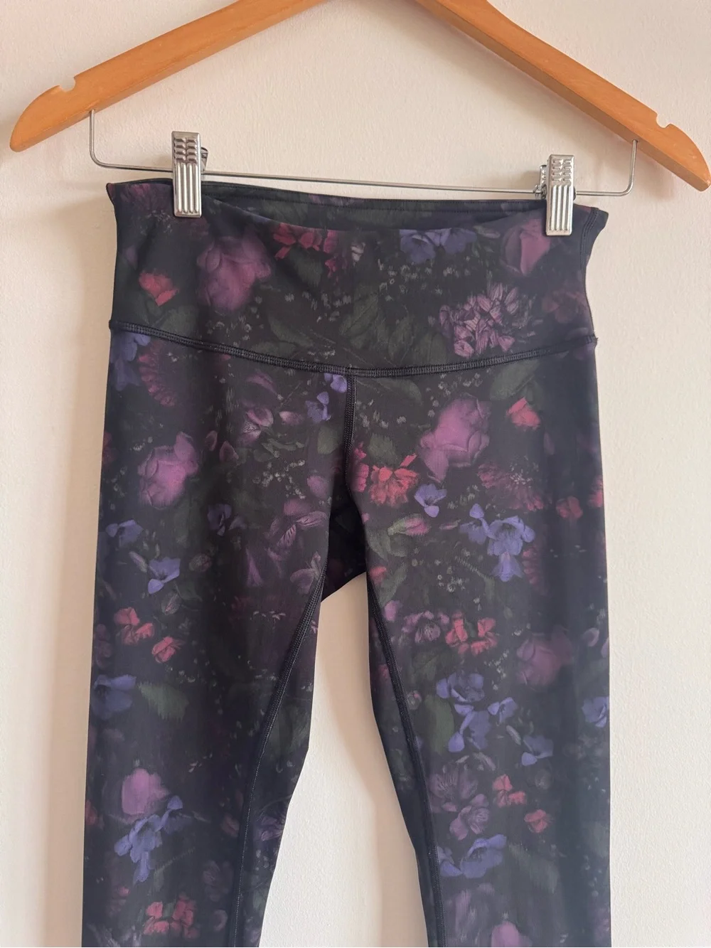 Lululemon | Wunder Under Hi-Rise Tight Full-On Luxtreme 28” Frozen Flourish US 4
